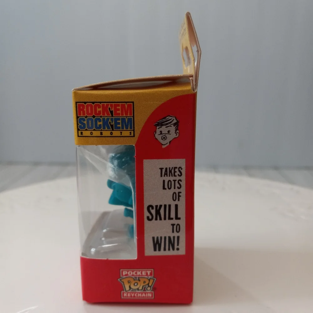 Funko Pop Retro Toys Rock'Em Sock'Em Robots Blue Bomber Keychain